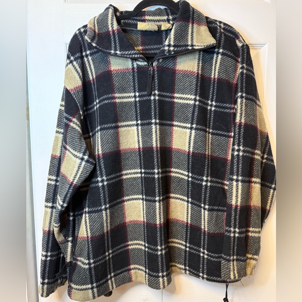 Northwest Territory Black and Cream Checkered Pullover